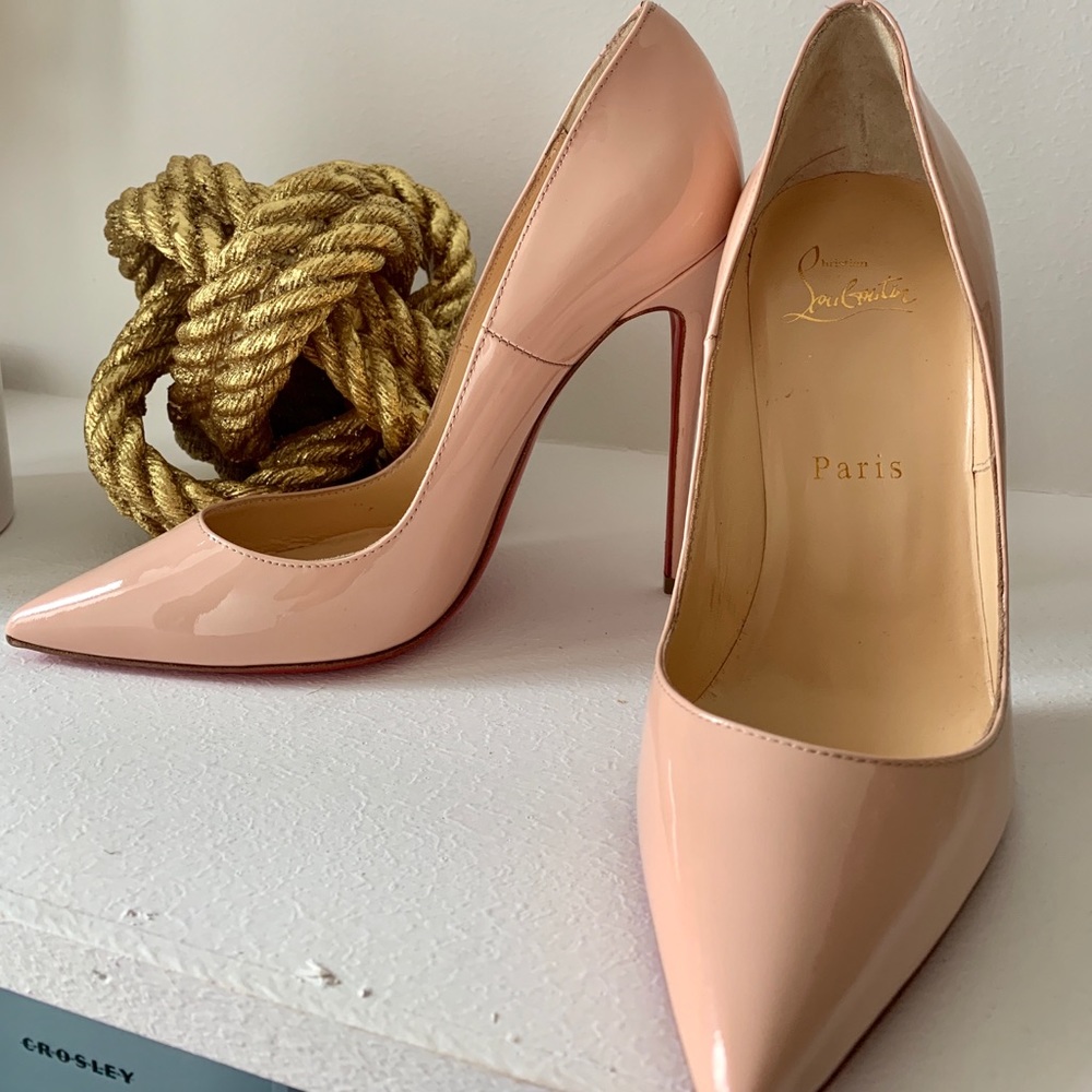 *Christian Louboutin So Kate Pump*